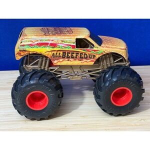 Hot Wheels Monster Truck All Beefed Up Hamburger Diecast 1:24 Scale Gold Red